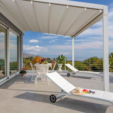 Design Villa In Piedimonte Etneo Buitenkant foto